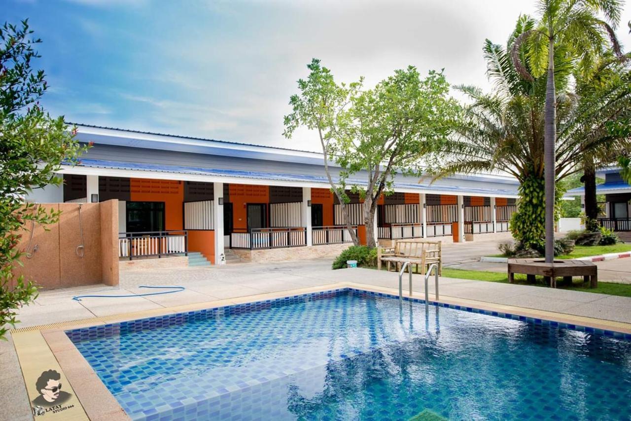 Staychill Resort Уттарадит Экстерьер фото